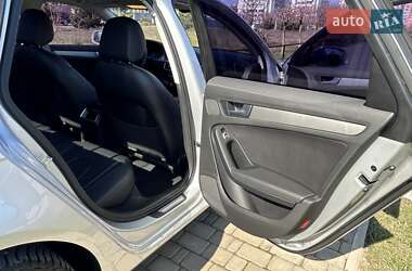 Седан Audi A4 2014 в 