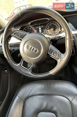 Седан Audi A4 2015 в 