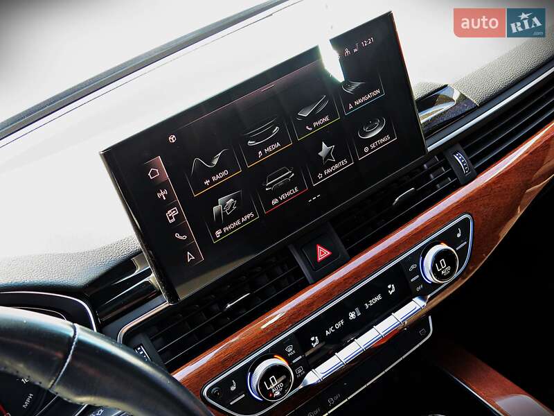 Седан Audi A4 2019 в Черкасах