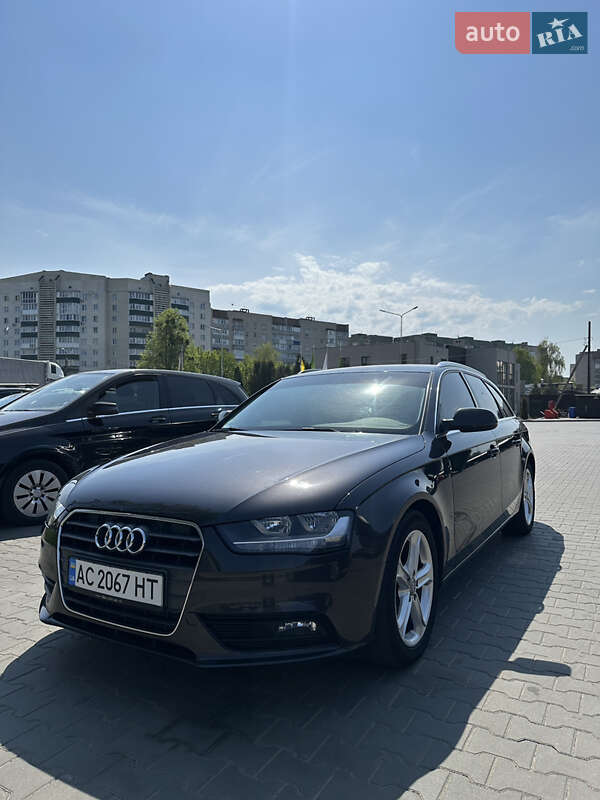 Універсал Audi A4 2013 в 