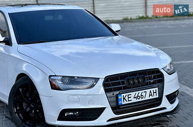 Седан Audi A4 2012 в 