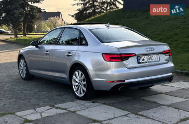 Седан Audi A4 2015 в 