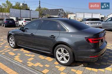 Седан Audi A4 2018 в 