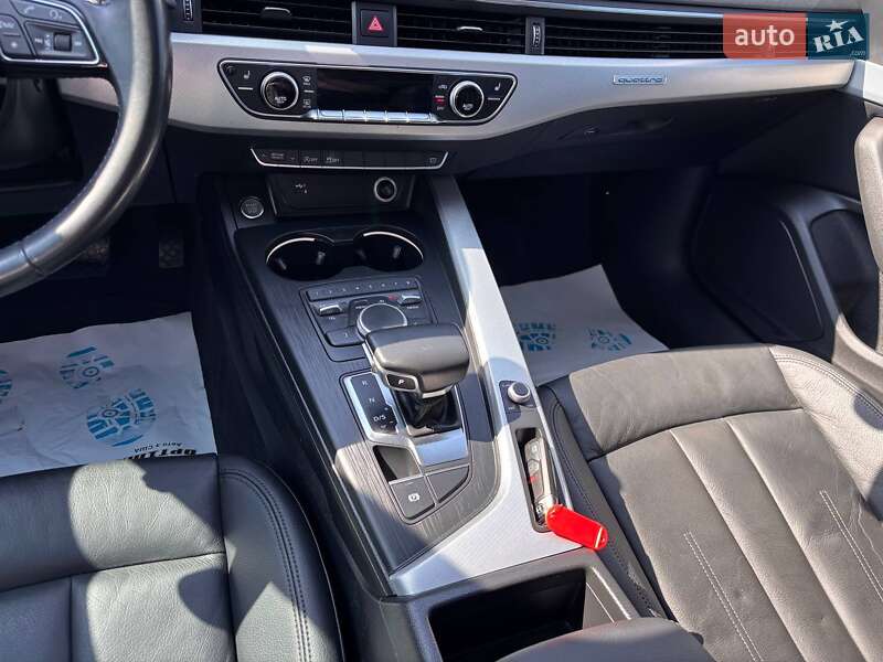 Седан Audi A4 2018 в Львове