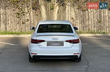 Седан Audi A4 2017 в 