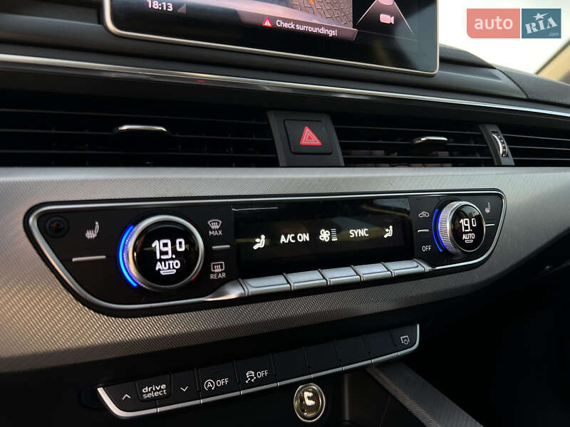 Седан Audi A4 2016 в Киеве
