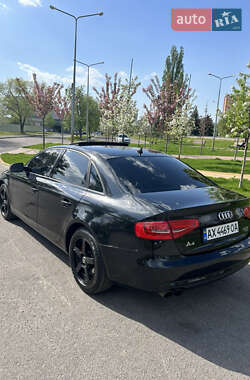 Седан Audi A4 2012 в 