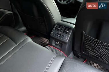 Седан Audi A4 2016 в 