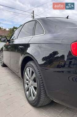 Седан Audi A4 2010 в 