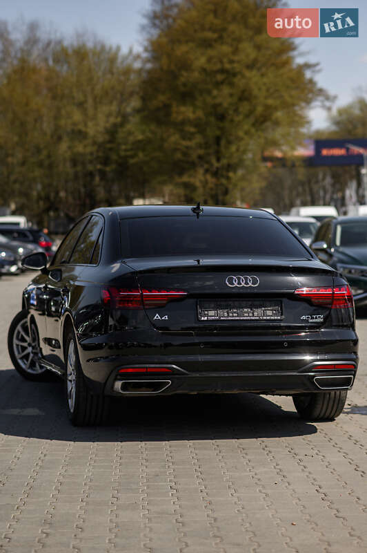 Седан Audi A4 2019 в Львове