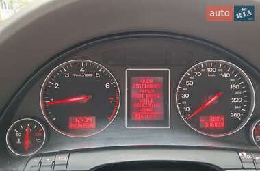 Седан Audi A4 2004 в 