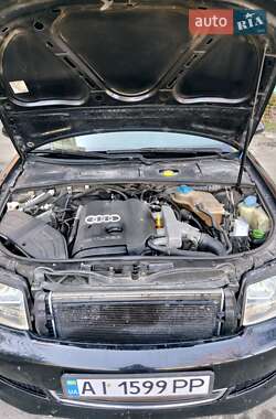 Седан Audi A4 2004 в 
