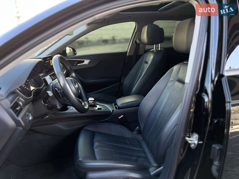 Седан Audi A4 2019 в Одессе