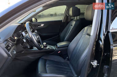 Седан Audi A4 2019 в 