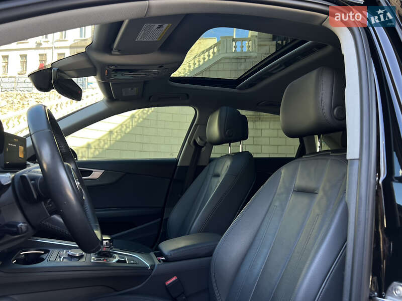 Седан Audi A4 2019 в Одессе