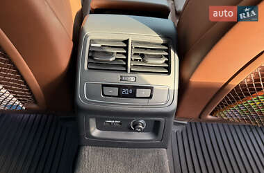 Седан Audi A4 2019 в 