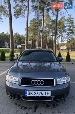 Седан Audi A4 2001 в Маневичах