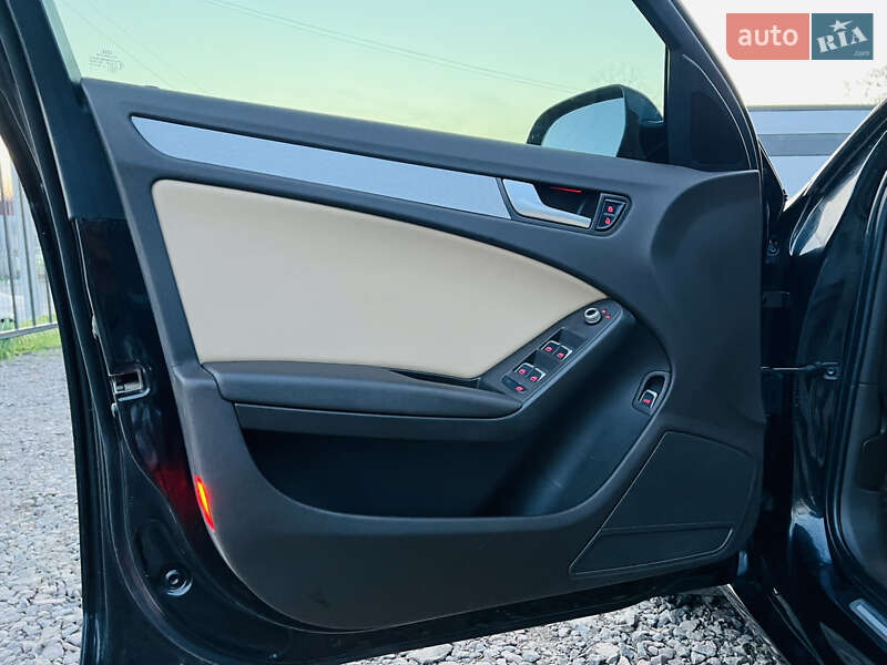 Седан Audi A4 2012 в Харькове
