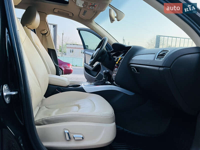 Седан Audi A4 2012 в Харькове