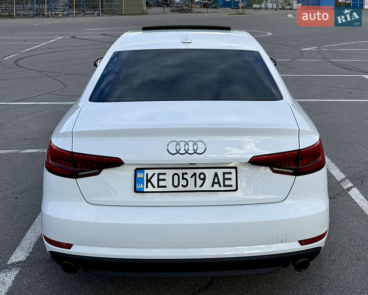 Седан Audi A4 2016 в Днепре