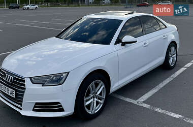 Седан Audi A4 2016 в 