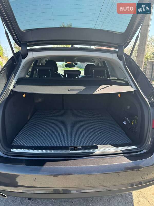 Універсал Audi A4 2015 в Звягелі