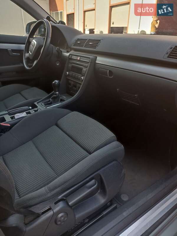 Седан Audi A4 2007 в Сумах
