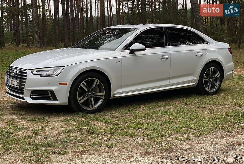 Седан Audi A4 2017 в Ровно