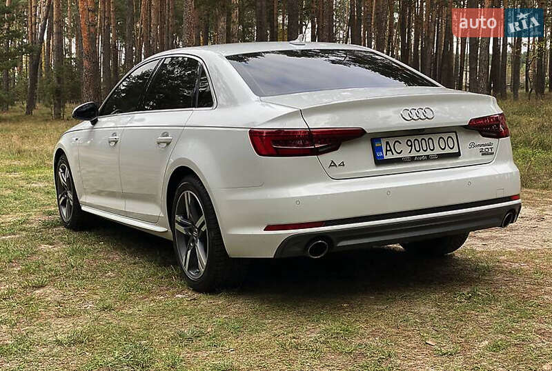 Седан Audi A4 2017 в Ровно