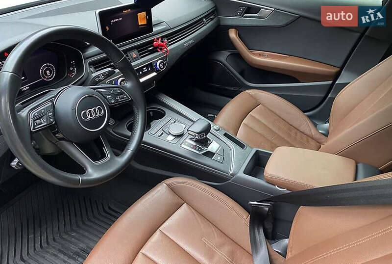 Седан Audi A4 2017 в Ровно
