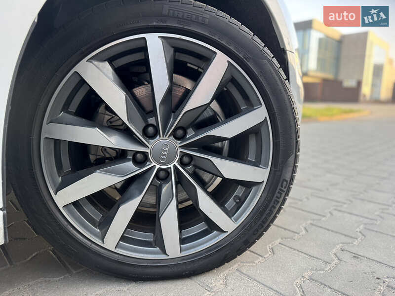 Седан Audi A4 2020 в Києві