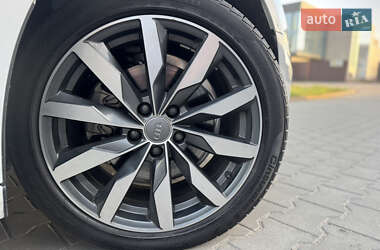Седан Audi A4 2020 в 