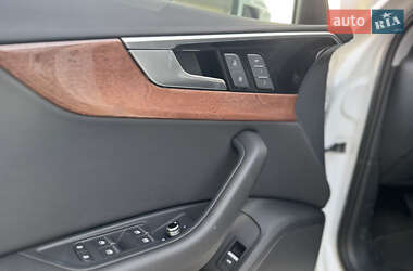 Седан Audi A4 2020 в 
