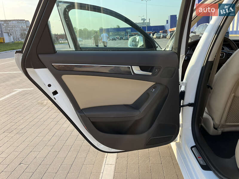 Седан Audi A4 2013 в Сумах