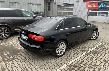 Седан Audi A4 2012 в 