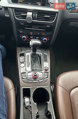 Седан Audi A4 2015 в 