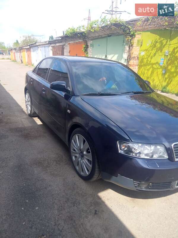 Седан Audi A4 2001 в Черкассах