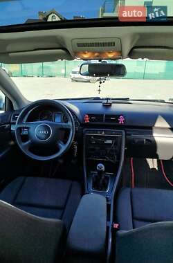 Седан Audi A4 2004 в 