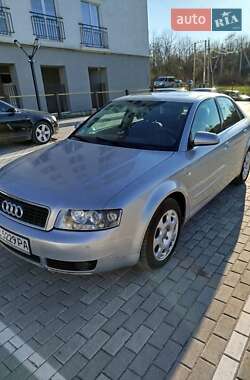 Седан Audi A4 2004 в 