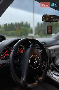 Седан Audi A4 2001 в 