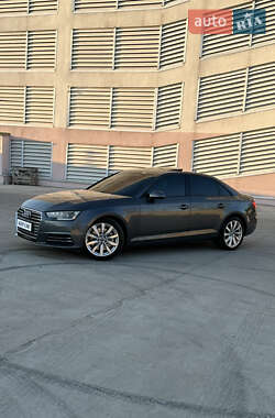 Седан Audi A4 2016 в Одесі