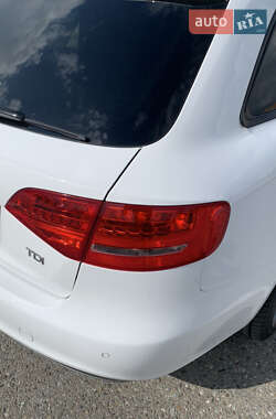 Седан Audi A4 2011 в 