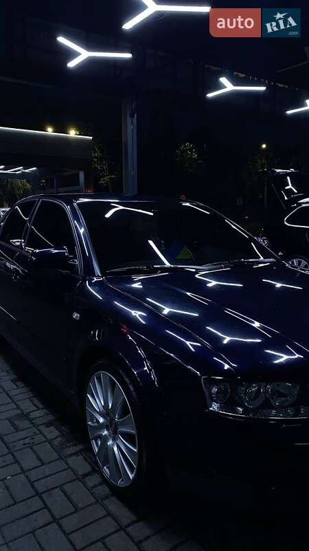 Седан Audi A4 2001 в Черкассах