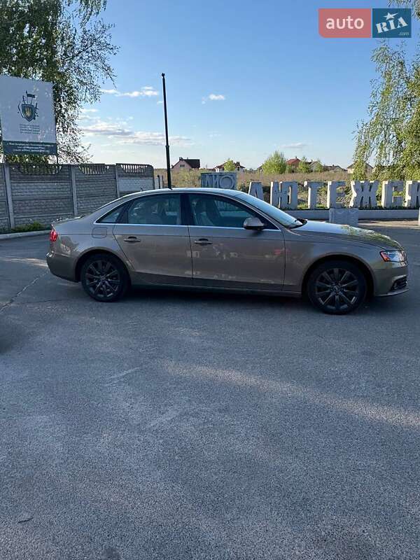Седан Audi A4 2010 в Киеве