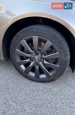 Седан Audi A4 2010 в 