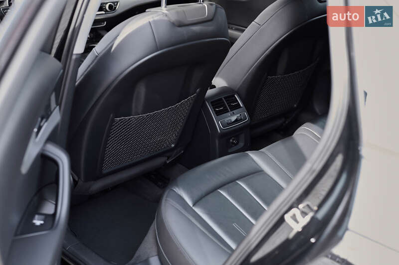 Седан Audi A4 2017 в Львове фото 29 Седан Audi A4 2017 в Львове