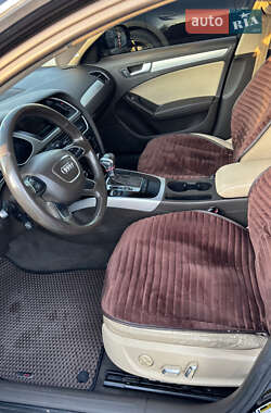 Седан Audi A4 2012 в 