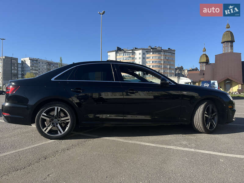 Седан Audi A4 2017 в Ивано-Франковске
