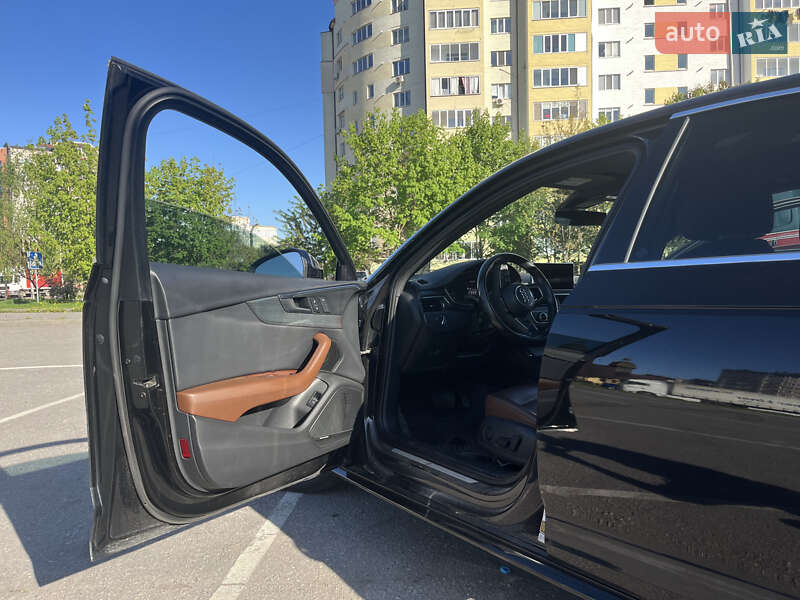 Седан Audi A4 2017 в Ивано-Франковске