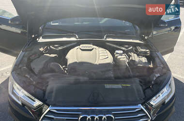 Седан Audi A4 2017 в 